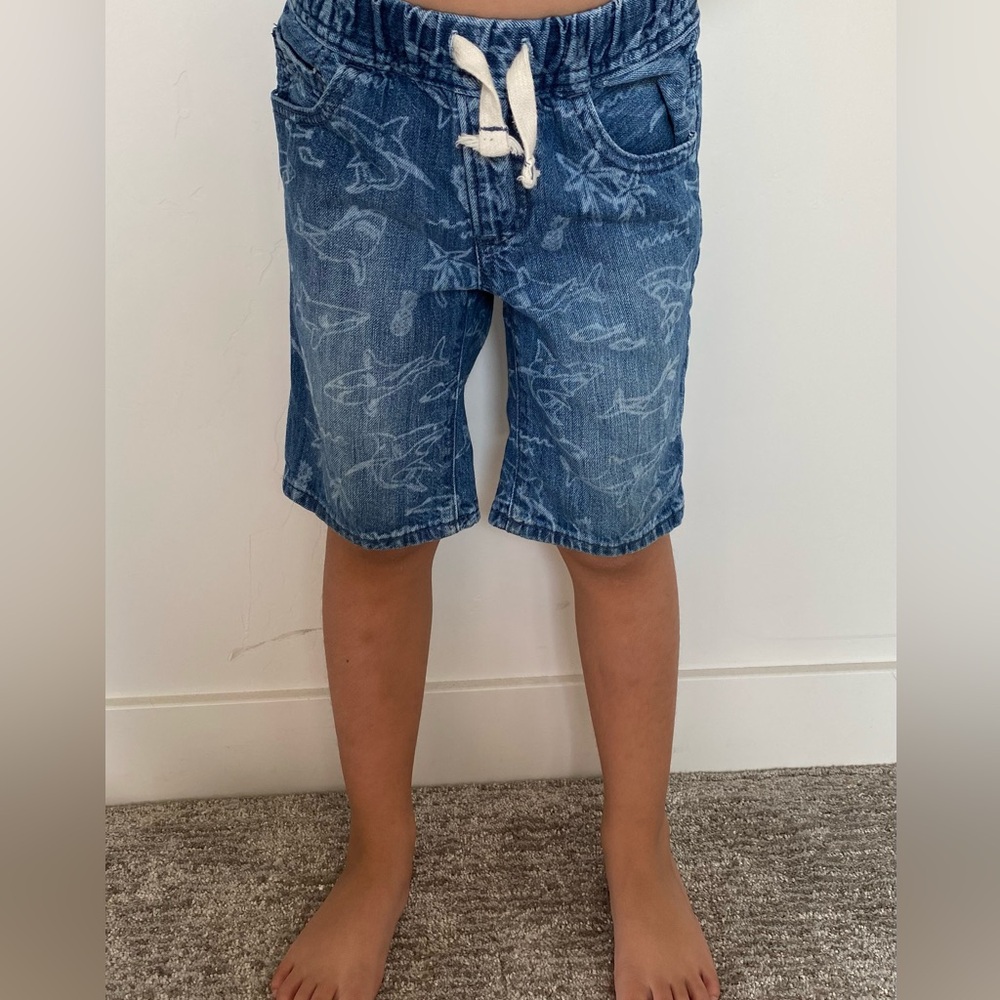 Gap Boys Size 5 Dinosaur Jeans!